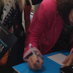 Firma del libro Permiso para Ser en Lleida